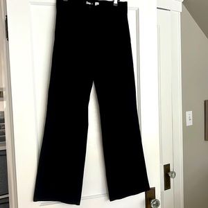 Beta brand — the OG leggings that are dress pants M